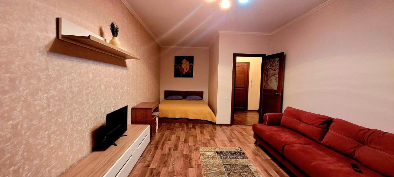 Прекрасная Квартира В Центре Столицы! Astaná Exterior foto